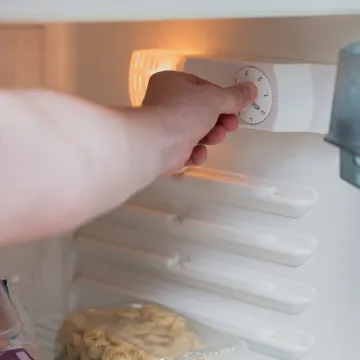 Treba li mijenjati temperaturu hladnjaka tijekom ljeta? Odgovor ovisi o ovim čimbenicima