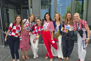 Vanja, Izabel i Adriana zajedno u Torontu bodrile Vatrene: Ovakav prizor ne viđamo često