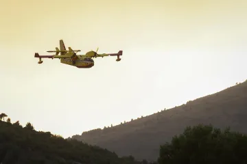 Nema predaha za vatrogasce: Požari kod Senja i na Čiovu aktivni, evo gdje je još gorjelo