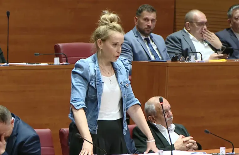 Jandroković izgubio živce, pogledajte snimku drame u Saboru: 'Kakav ste vi lažljivac!'
