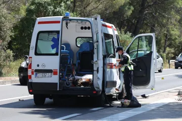Tragedija na Viru: Mu&scaron;karac poginuo u nesreći s quadom, drugog hitno prevezli u bolnicu