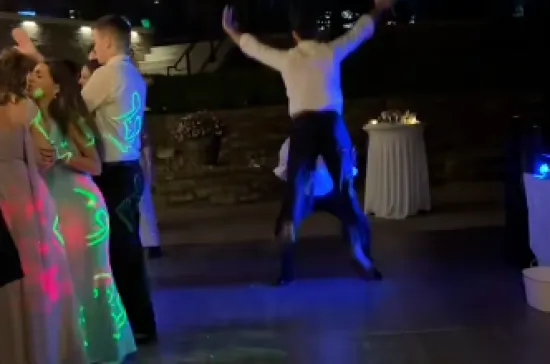 Početak je izgledao kao scena iz filma, a onda je nastao najsmje&scaron;niji video s vjenčanja