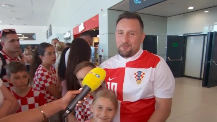 Putovao skoro 10 sati da vidi Vatrene: 'Da ispunimo kćeri želju za rođendan'