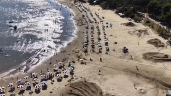 Čarolija u pijesku: Na Rajskoj plaži nastala umjetnička djela koja će more uskoro izbrisati