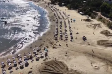 Čarolija u pijesku: Na Rajskoj plaži nastala umjetnička djela koja će more uskoro izbrisati