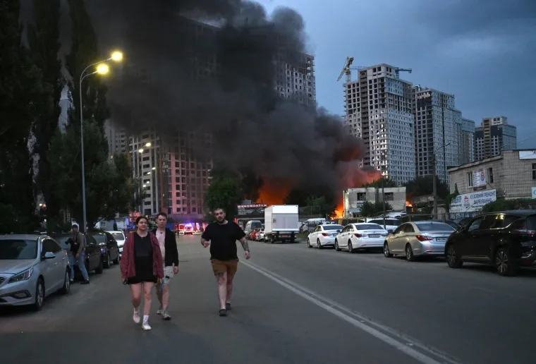 Scene očaja u Kijevu: Eksplozije i dim probudile grad, sve je vi&scaron;e žrtava silovitog napada
