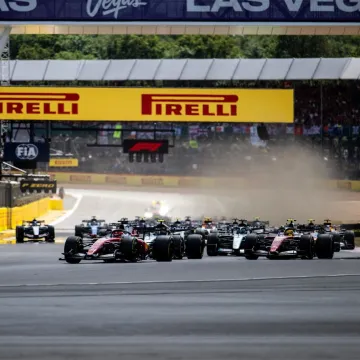 Leclerc slavio na Silverstoneu, poznati prvi parovi četvrtfinala SP-a