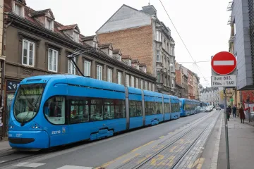 Tramvaj u Zagrebu naletio na pje&scaron;akinju, iz ZET-a su nam otkrili detalje