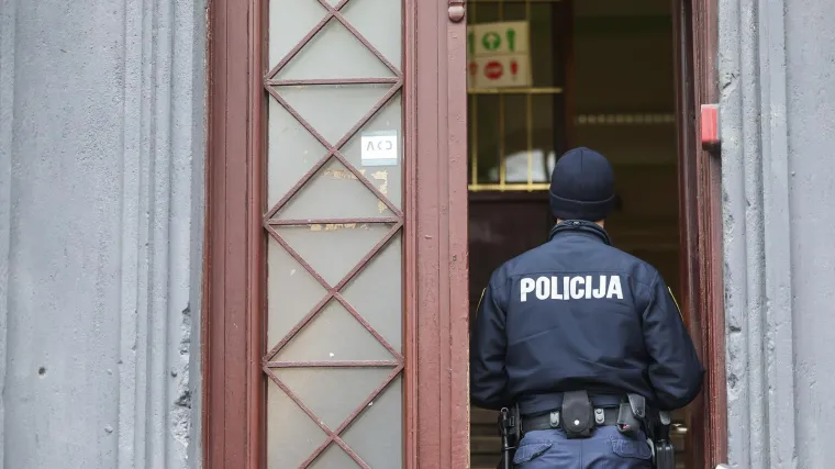 Mladić koji je slao lažne dojave o bombama doznao kaznu!
