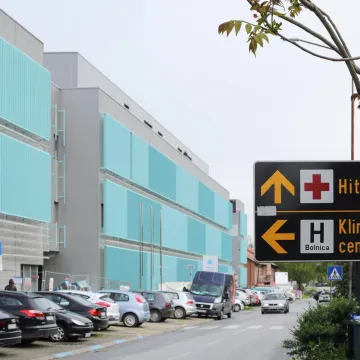 Radnica pala niz stepenice, KBC Osijek će joj morati platiti od&scaron;tetu. Tvrdili: 'Sama je kriva'