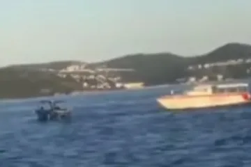 Posvađali se na privezi&scaron;tu, jedan izvukao pi&scaron;tolj, drugi ga izudarao po glavi
