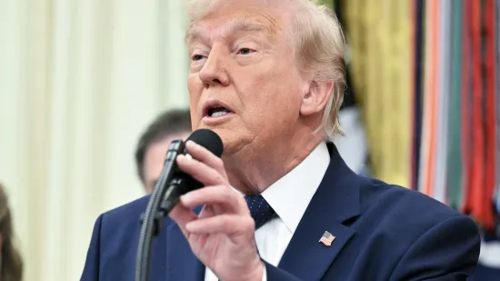 Trump 'zakuhao' skandal, pa dolio ulje na vatru: 'Zatražio sam reviziju'