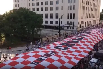 Veličanstvena hrvatska zastava iz Amerike se vraća kući, ali prijateljstvo ostaje zauvijek