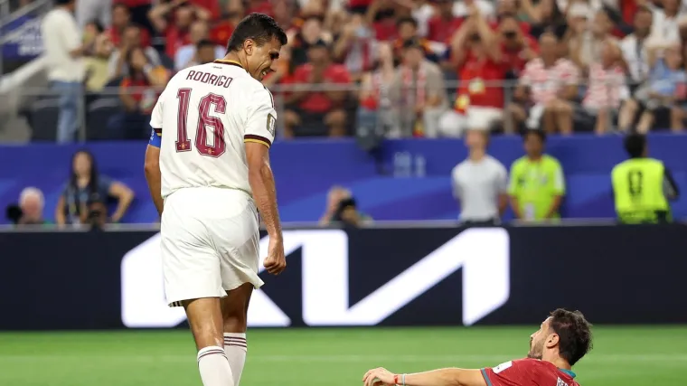 Dok su svi gledali u Ronalda donedavni suigrači se umalo potukli, pogledajte scene