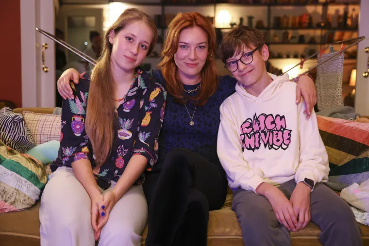 Glorija studira, pohađa gimnaziju, sklada i glumi u 'IQ 160': 'Bili smo jedna velika obitelj'