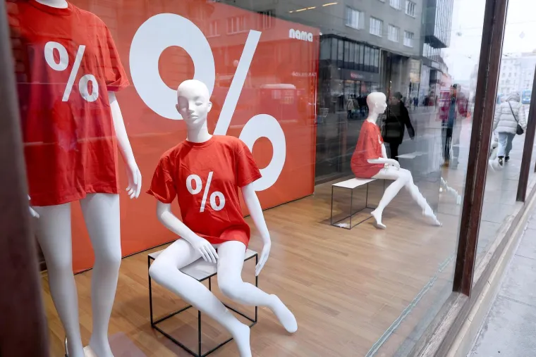 Lažne trgovine vrebaju kupce: Istražili smo zamke sniženja i kako ostvariti svoja prava