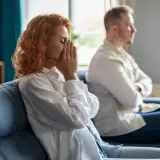 Emotivno nedostupni partneri biraju se iz ovih razloga: Evo kako prekinuti začarani krug