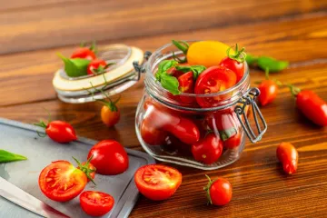 Ako ovako pohranite narezane rajčice ostat će svježe i ukusne: Nećete ih morati baciti