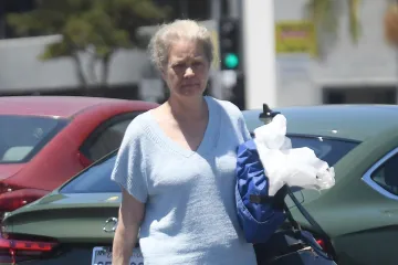 Bila je seks simbol 80-ih pa nestala iz Hollywooda: Slavnu glumicu sada mnogi ne bi prepoznali