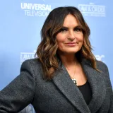 Poznato je tko će voditi ovogodi&scaron;nju dodjelu nagrade Emmy