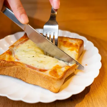 Tost će biti puno hrskaviji i ukusniji ako umjesto tostera i maslaca upotrijebite ovo
