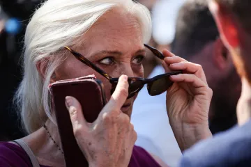 Le Pen ima plan za put do Elizejske palače: Posvuda vodi &scaron;armantnog kolegu