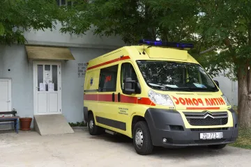 Mladić izboden nožem na Pagu, hitno je operiran! Oglasila se policija