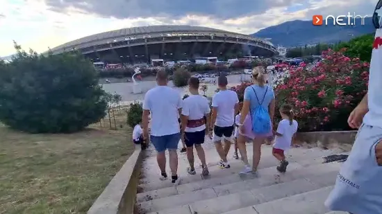 Poljud se puni, sprema se spektakl: Pogledajte &scaron;to se događa pred stadionom