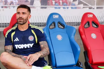 Pogledajte &scaron;to je Livaja radio na klupi dok je Hajduk igrao protiv Žiline