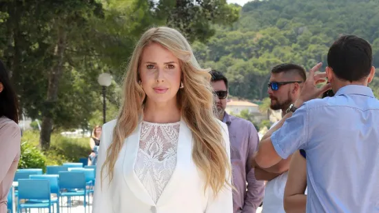 Maja Lena Lopatny pokazala kako uživa s partnerom i kćeri, javila joj se i mama Mia: 'Ljubim'