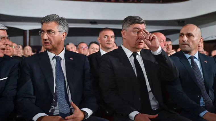 Hrvati otkrili &scaron;to misle o svađi 'dva brda': 'Mora&scaron; okrenuti program da ih djeca ne gledaju'