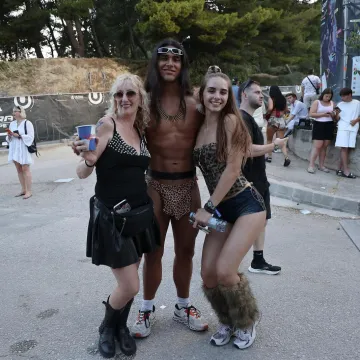 Ultra otvorila vrata, Split preplavili partijaneri: Pogledajte prve fotografije