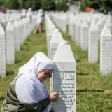 Majka Srebrenice: 'Rekao je da u&scaron;uti dijete, onda mu je odsjekao glavu - trup bacio'