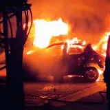 Vatrogasci objavili dramatičnu snimku: Pogledajte kako je vatra gutala auto u Podstrani