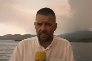 Reporter RTL-a na Korčuli koja gori: Evo &scaron;to vatrogascima stvara najveće probleme