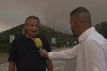 Požar na Korčuli ra&scaron;trkao se na sve strane, zapovjednik Simović: 'Ovdje sve može biti ugroženo'