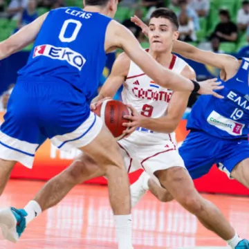 Sjajna U20 Hrvatska iznenadila Grčku na startu Europskog prvenstva