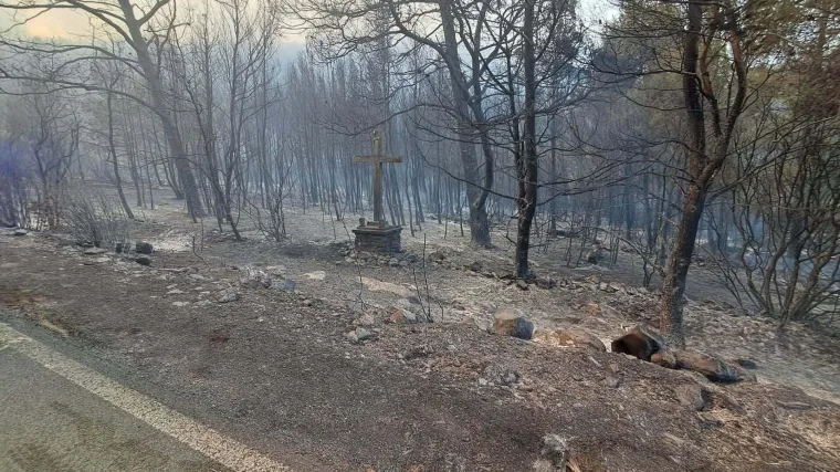Smilovalo se nebo: Ki&scaron;a pomogla vatrogascima na Korčuli, pogledajte prizore nakon buktinje