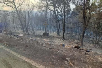Smilovalo se nebo: Ki&scaron;a pomogla vatrogascima na Korčuli, pogledajte prizore nakon buktinje
