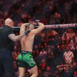 &Scaron;ok u Las Vegasu! Legendarni McGregor se vratio, pa u suzama napustio oktogon nakon minute
