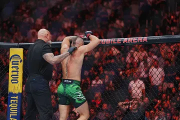 &Scaron;ok u Las Vegasu! Legendarni McGregor se vratio, pa u suzama napustio oktogon nakon minute