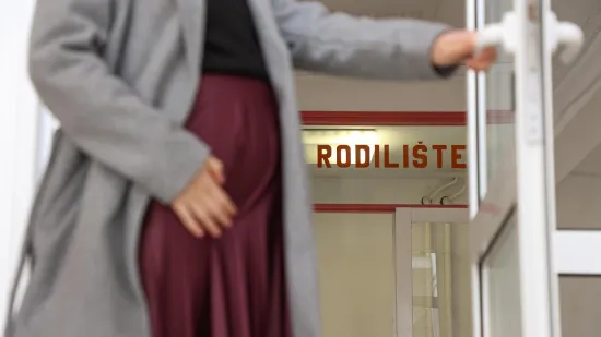 Raste broj pobačaja, sedam djevojčica mlađih od 15 rodilo pro&scaron;le godine: Ovo su novi podaci HZJZ-a