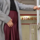 Raste broj pobačaja, sedam djevojčica mlađih od 15 rodilo pro&scaron;le godine: Ovo su novi podaci HZJZ-a