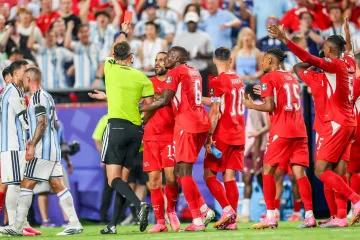 &Scaron;vicarci ne mogu prežaliti Embolov crveni: 'FIFA mora objasniti ovu odluku'