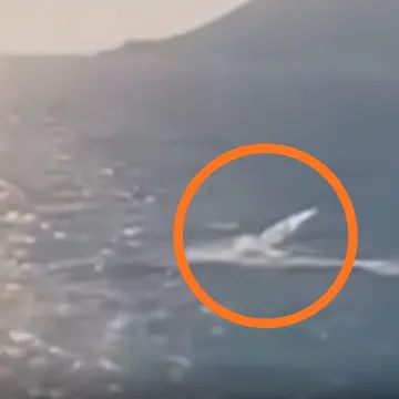Mornari otkrili opasnu igru surfera na korak do tragedije: 'Ako te more uzme, ne vraća te'