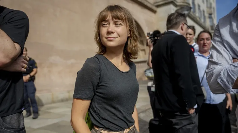 Dok Greta Thunberg spa&scaron;ava svijet, njezina sestra osvaja pozornost goli&scaron;avim izdanjima i glazbom