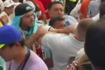Kaos prije velikog polufinala: Argentinci i Englezi se već sukobili na tribinama, procurila snimka