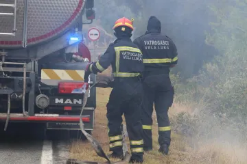 Zbrajaju se &scaron;tete na Korčuli nakon velikog požara: 'Užasnula sam se!