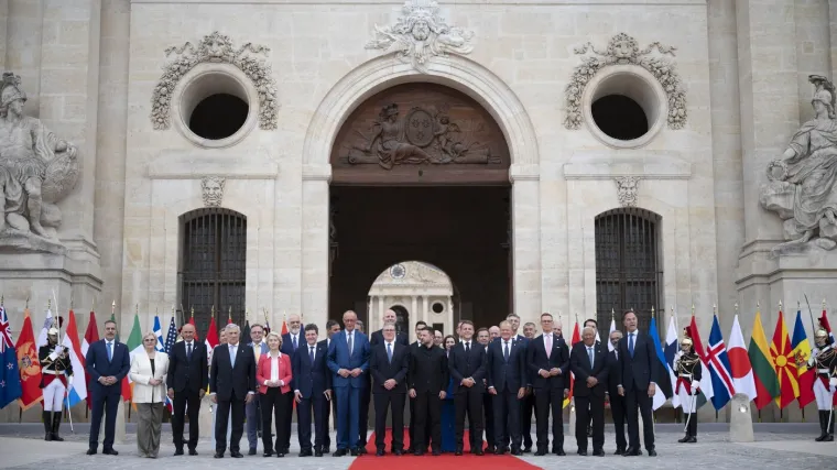 Pronađite Plenkovića na povijesnoj grupnoj fotografiji Koalicije voljnih