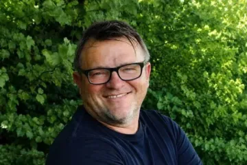 Biv&scaron;i hrvatski nogometa&scaron; zavr&scaron;io u komi i bori se za život, obitelj moli za pomoć